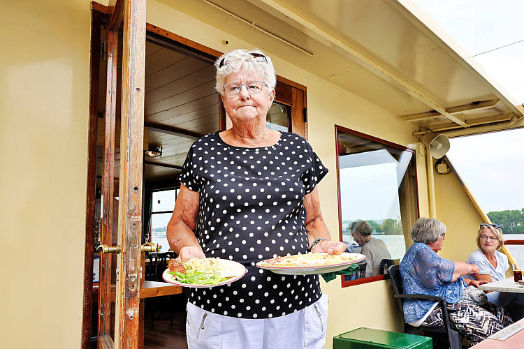 18 mei 2022 - Seniorenuitje-Pannenkoekenboot_063